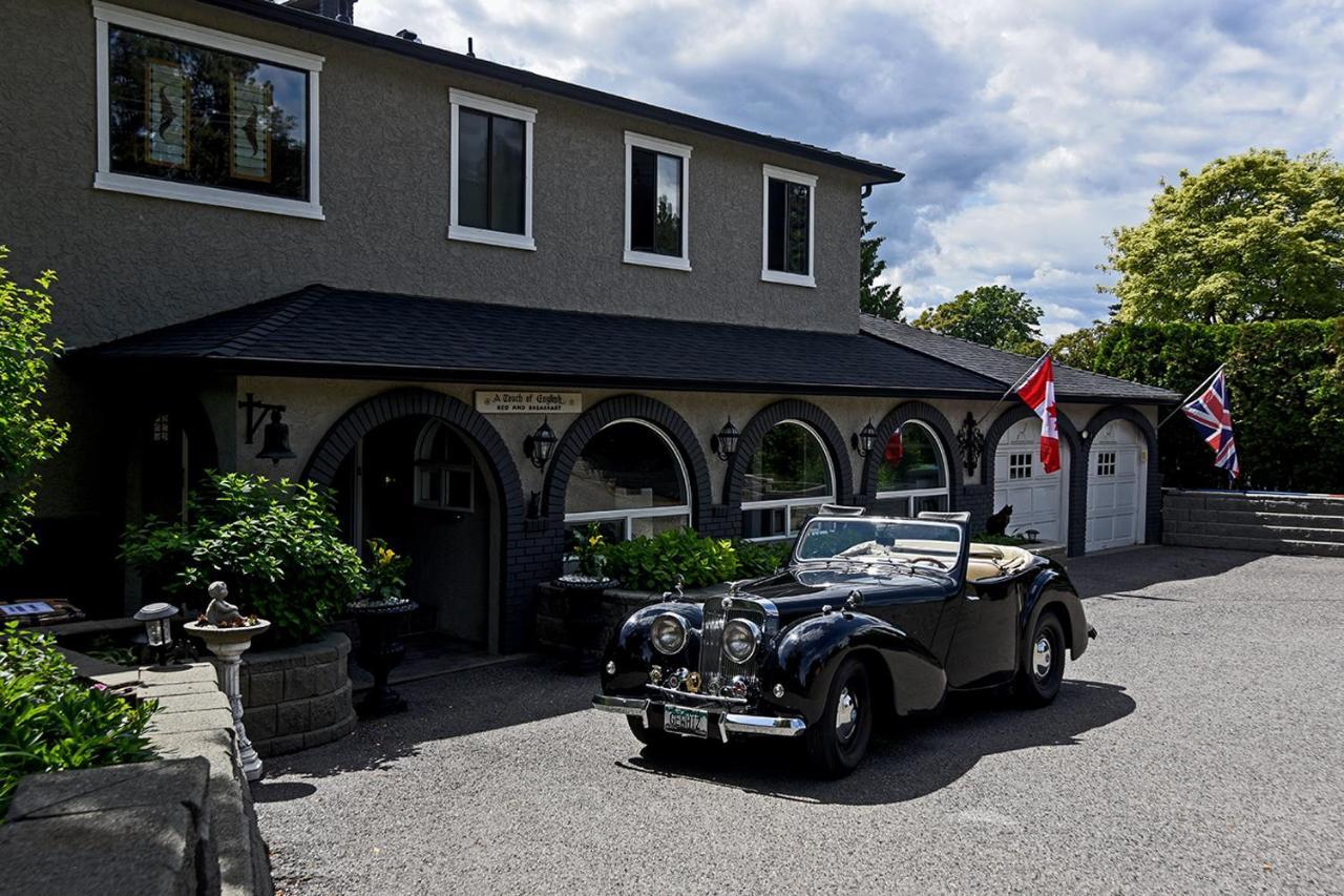 A Touch Of English B&B Kelowna Exteriör bild